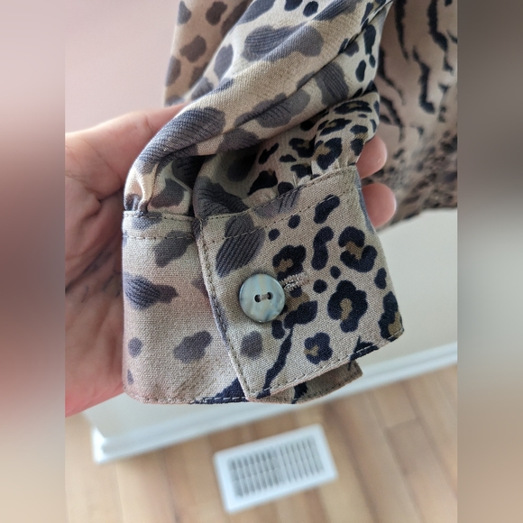 Vintage Alia Animal Print Button Down Shirt Black Tan Size 14 - Picture 5 of 5